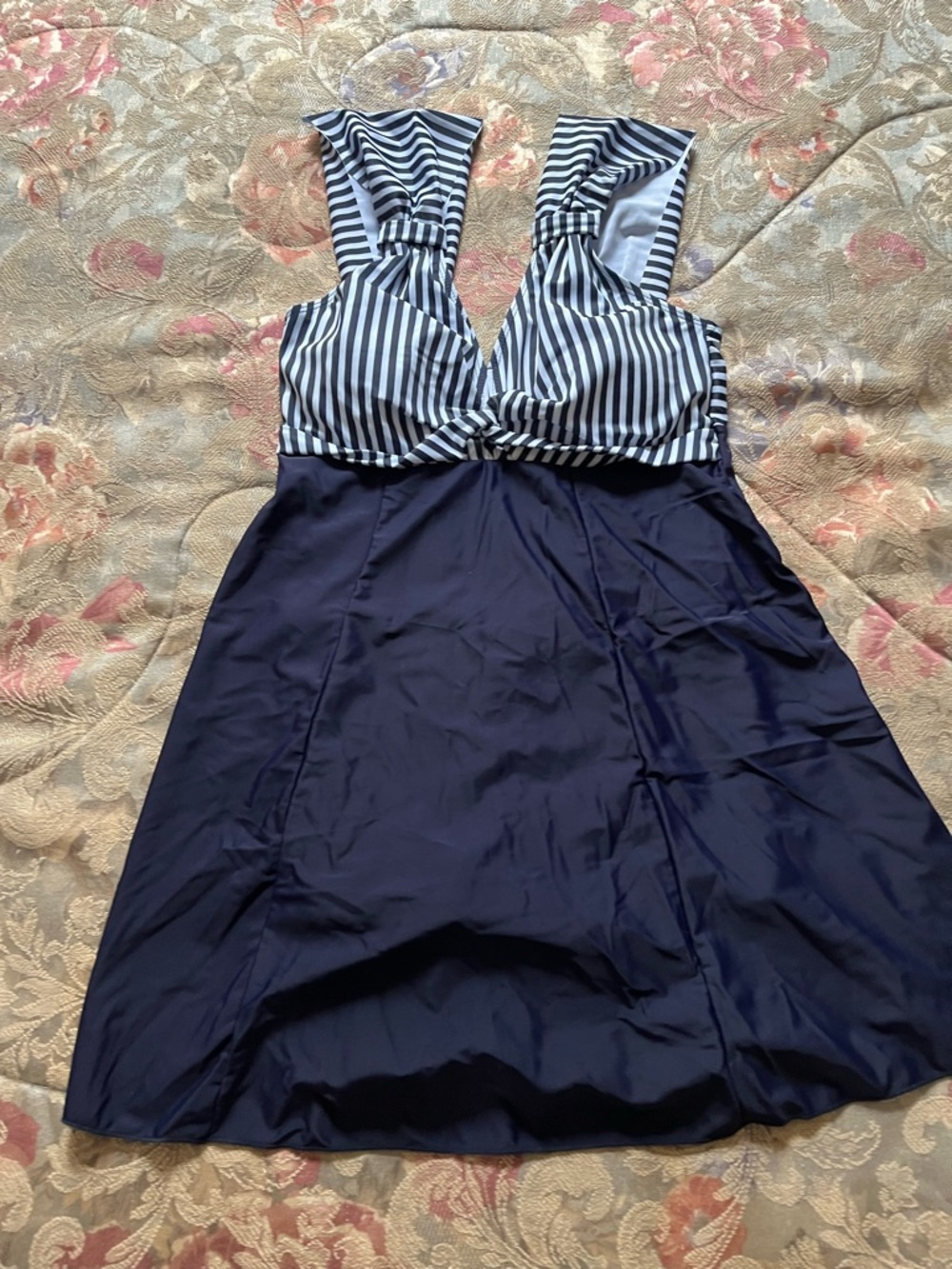 EUC. Summer Mae swim dress.